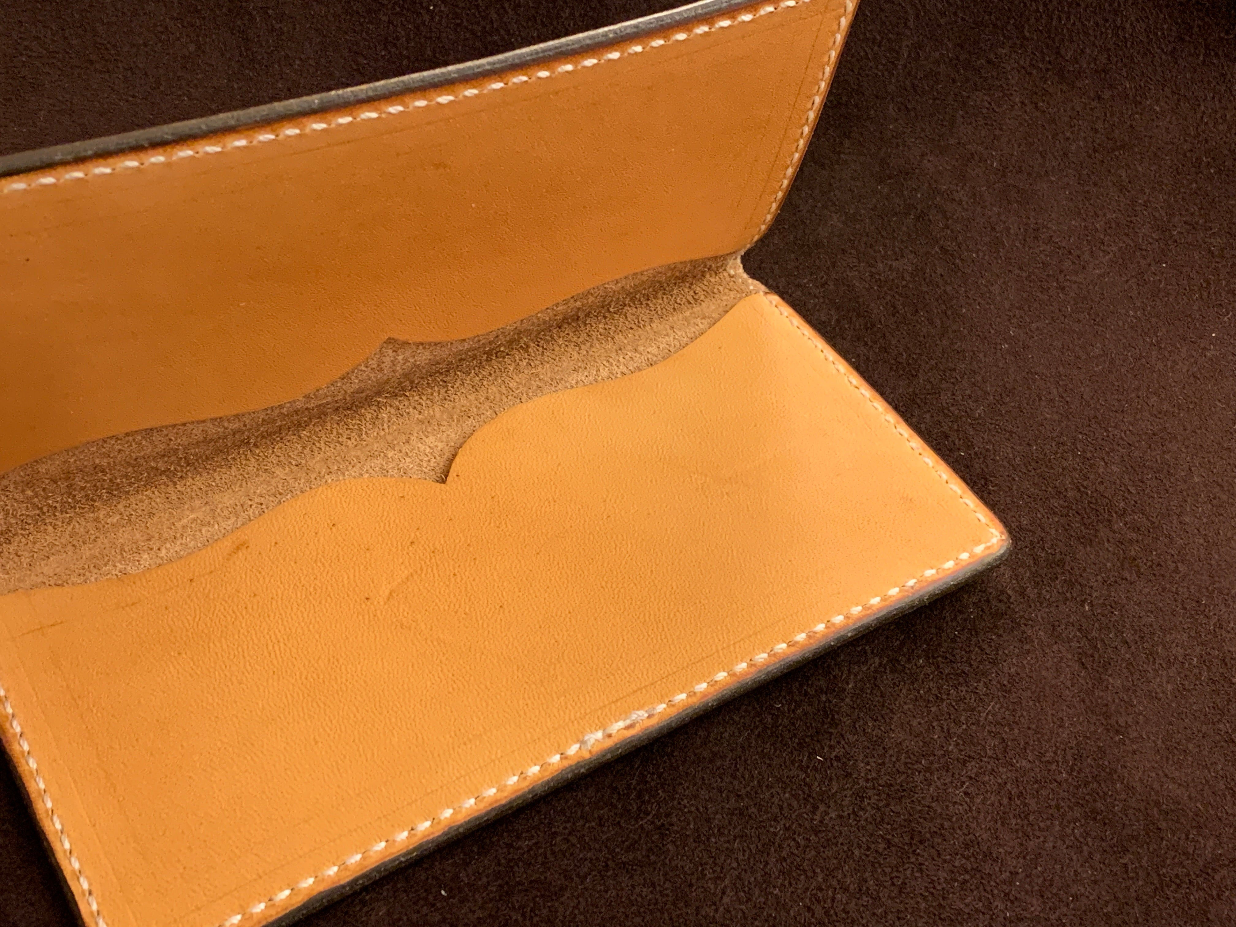 Gibson Dark Brown Antiqued Checkbook Cover Wallet Hammered Pattern